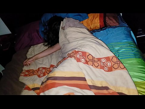 ❤️ Stepson berači svojo mlado mačeho, medtem ko ona spi. ❤️❌ Super seks na porno sl.special-grasser.ru ❌️