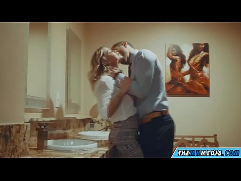 ❤️ Ko vas prsata blondinka zapelje na javnem stranišču ❤️❌ Super seks na porno sl.special-grasser.ru ❌️